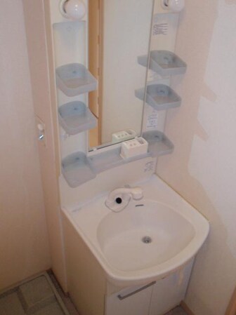 ロイヤルスクエアCの物件内観写真